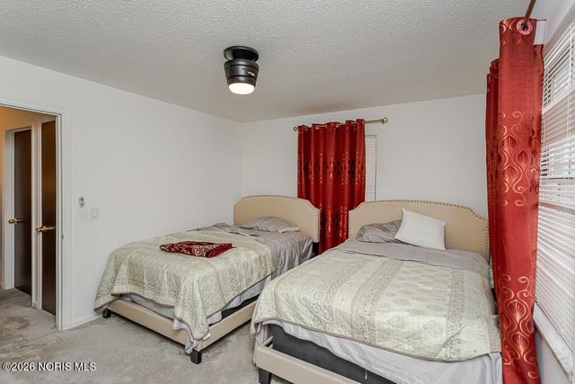 3658 Fairwood Drive, Sylvania, OH 43560