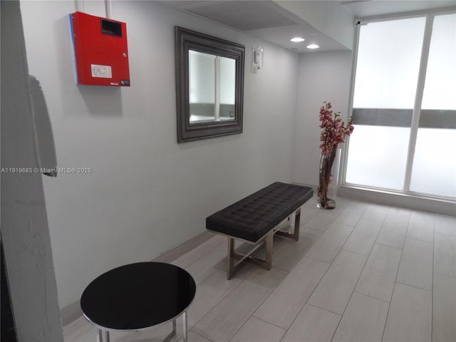 3401 N Country Club Dr EI506, Aventura, FL 33180