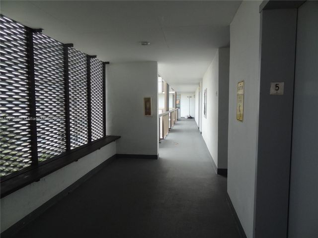 3401 N Country Club Dr EI506, Aventura, FL 33180