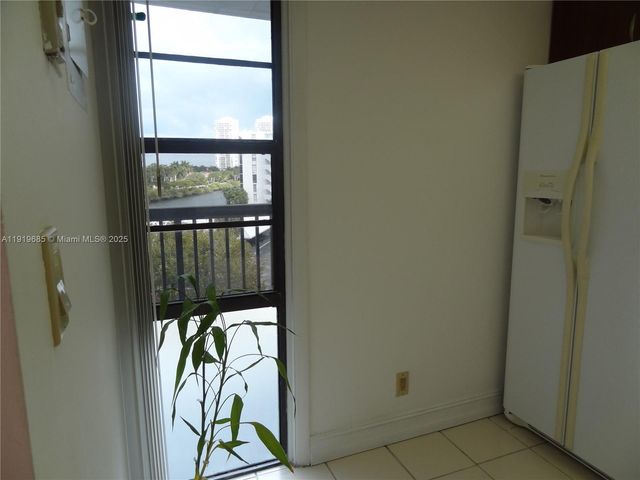 3401 N Country Club Dr EI506, Aventura, FL 33180