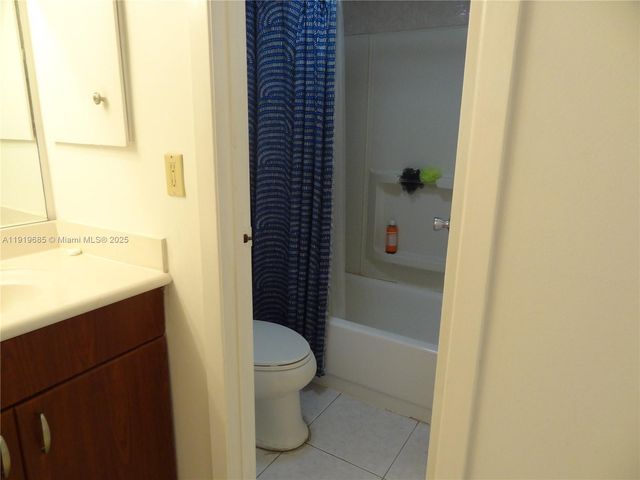 3401 N Country Club Dr EI506, Aventura, FL 33180