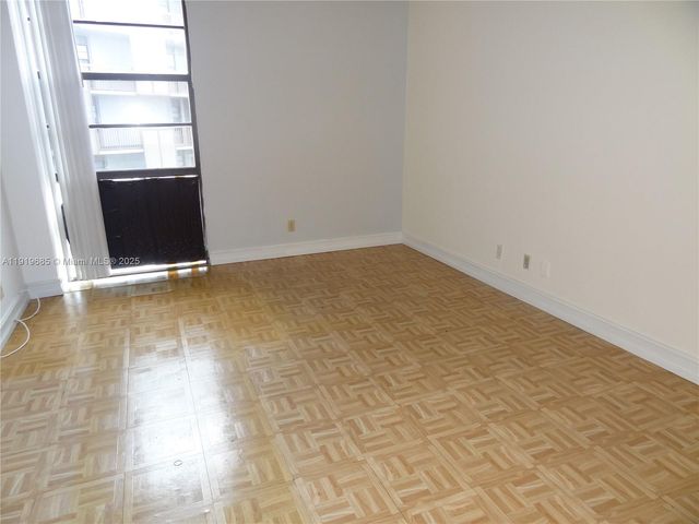 3401 N Country Club Dr EI506, Aventura, FL 33180