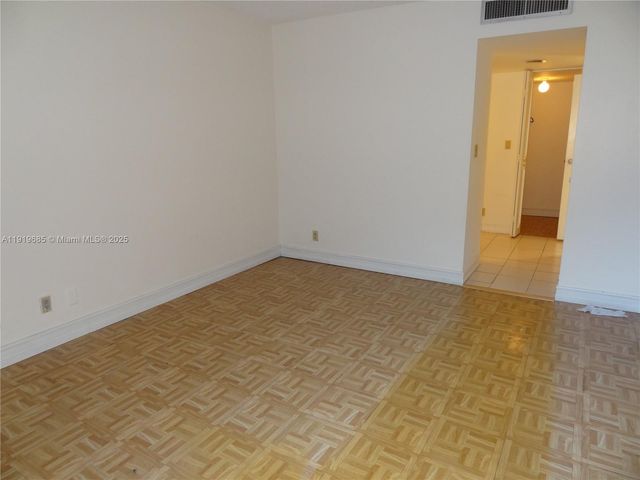 3401 N Country Club Dr EI506, Aventura, FL 33180