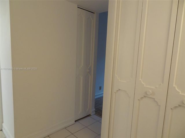 3401 N Country Club Dr EI506, Aventura, FL 33180