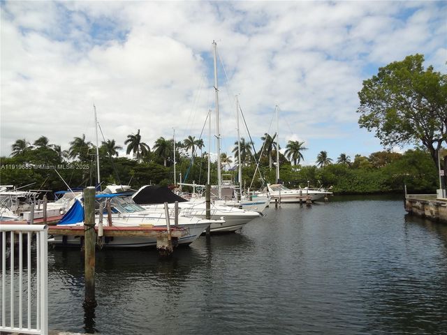 3401 N Country Club Dr EI506, Aventura, FL 33180