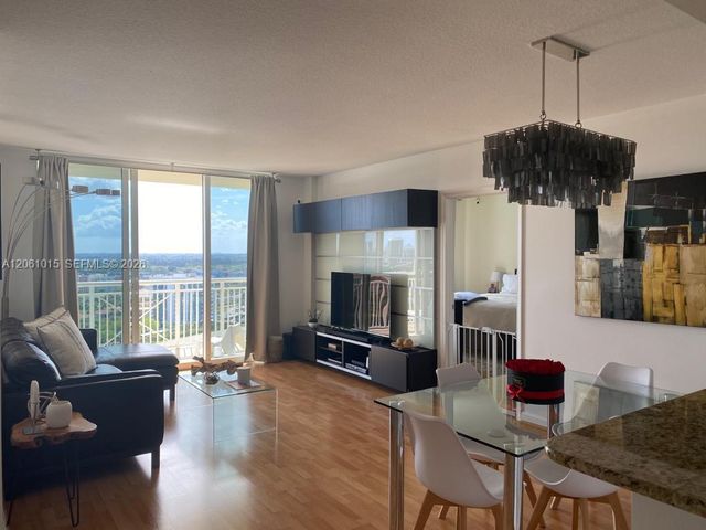 19501 W Country Club Drive 2305, Aventura, FL 33180