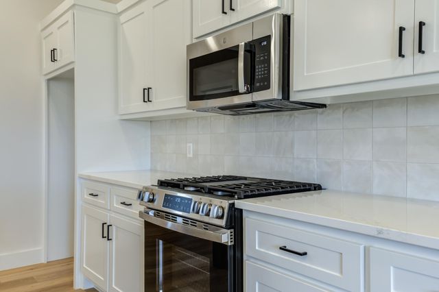 6913 13th Street, Lubbock, TX 79416