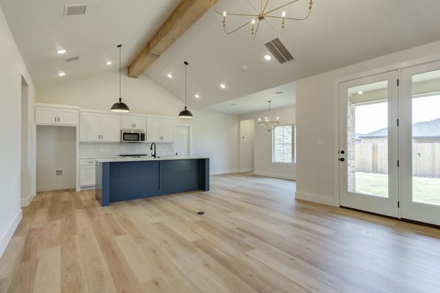 6913 13th Street, Lubbock, TX 79416