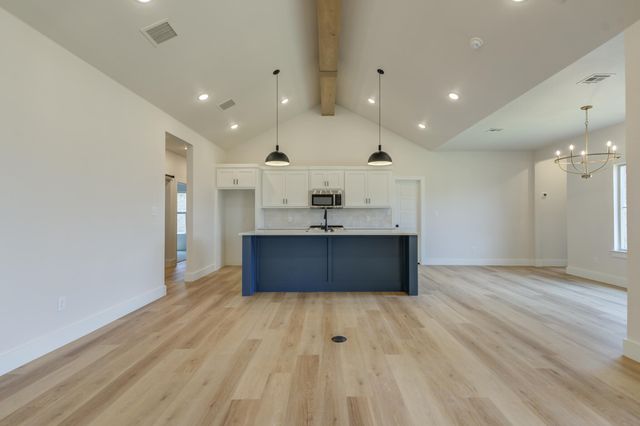 6913 13th Street, Lubbock, TX 79416