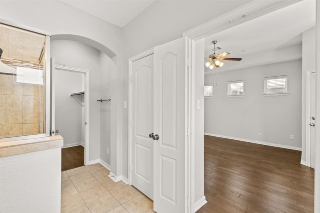 2326 Stutz Drive 106, Dallas, TX 75235