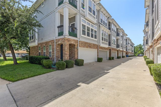 2326 Stutz Drive 106, Dallas, TX 75235
