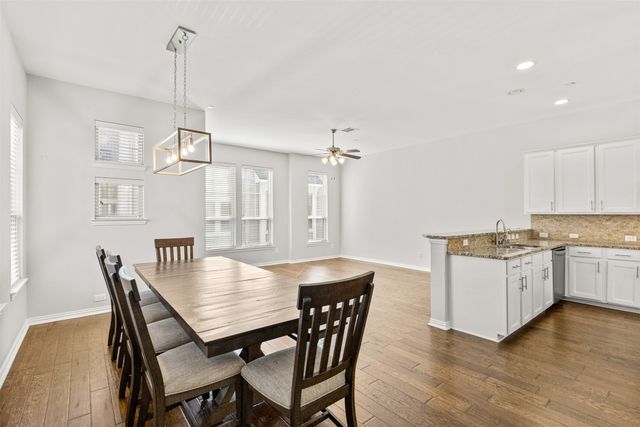2326 Stutz Drive 106, Dallas, TX 75235