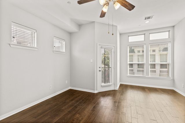 2326 Stutz Drive 106, Dallas, TX 75235