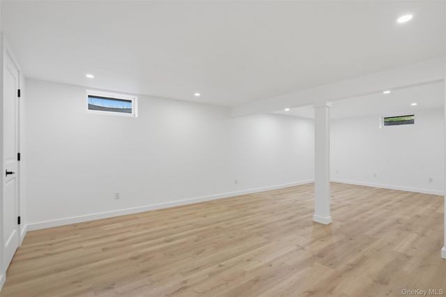 15 Amherst Road, Red Hook, NY 12571