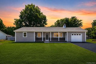 15 Amherst Road, Red Hook, NY 12571