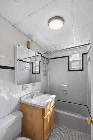 39-47 43rd Street, New York City, NY 11104