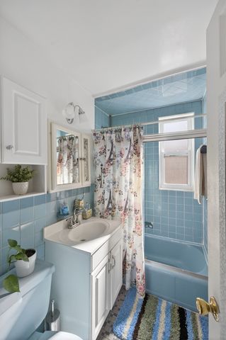 39-47 43rd Street, New York City, NY 11104
