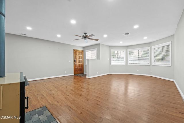 2340 Calle Malvon, Thousand Oaks, CA 91360