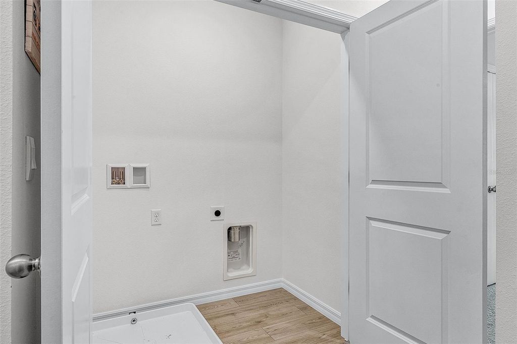 Image 15 of property listing at 3330 CHROMA STREET, Orlando, FL 32824