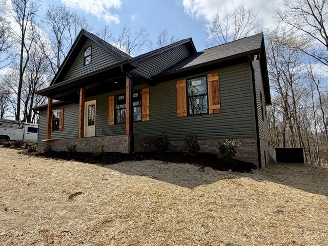 1015 Mt Olive Rd, Westmoreland, TN 37186