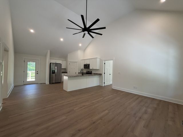 1015 Mt Olive Rd, Westmoreland, TN 37186