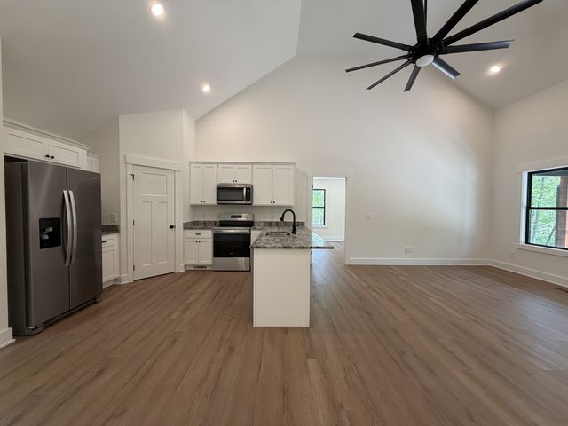 1015 Mt Olive Rd, Westmoreland, TN 37186