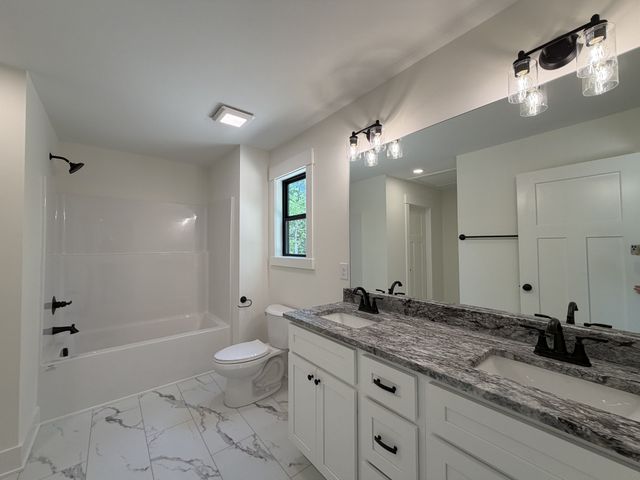 1015 Mt Olive Rd, Westmoreland, TN 37186