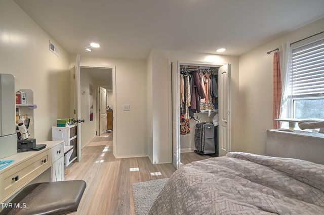 127 Patrick Lane, Gray, TN 37615