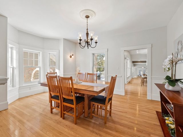 20 Maple Street, Lexington, MA 02420