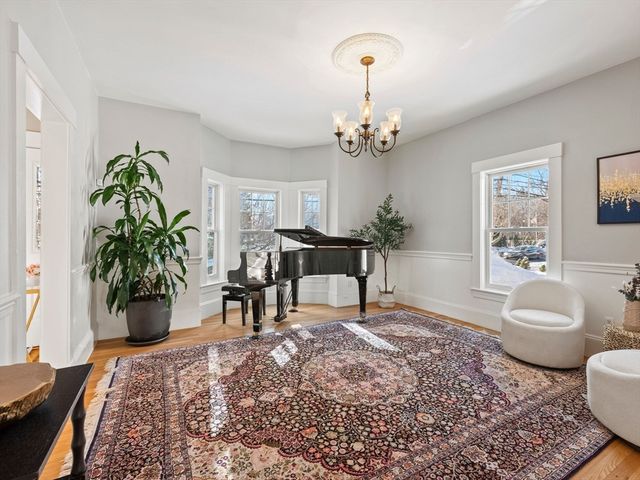 20 Maple Street, Lexington, MA 02420