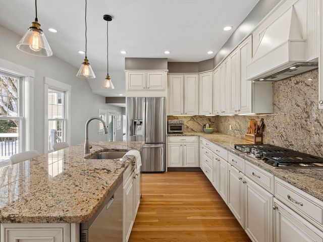 20 Maple Street, Lexington, MA 02420