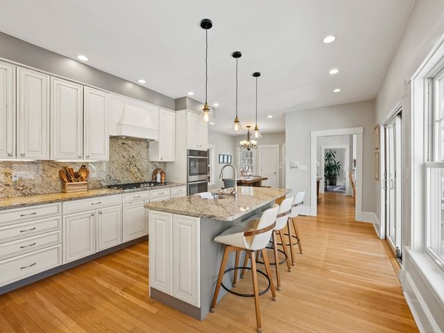 20 Maple Street, Lexington, MA 02420