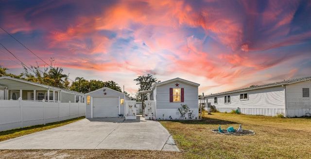 1607 WOODLAWN AVENUE, Punta Gorda, FL 33950