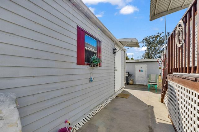 1607 WOODLAWN AVENUE, Punta Gorda, FL 33950