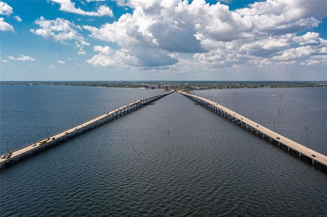 1607 WOODLAWN AVENUE, Punta Gorda, FL 33950