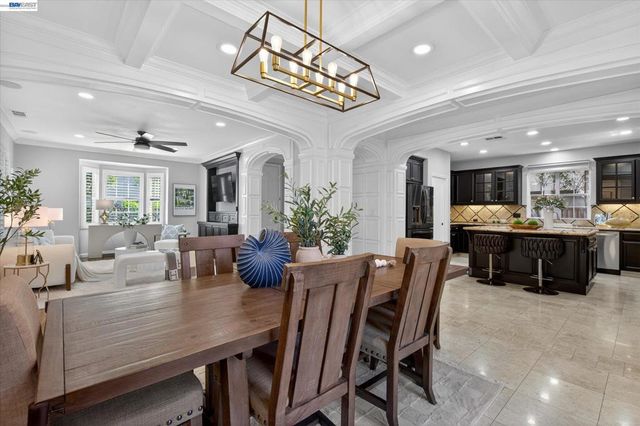 3139 Sweetviolet Dr, San Ramon, CA 94582