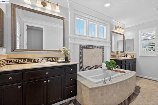 3139 Sweetviolet Dr, San Ramon, CA 94582