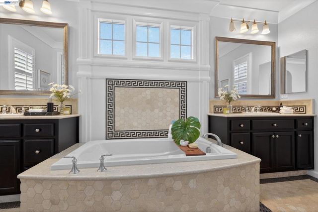 3139 Sweetviolet Dr, San Ramon, CA 94582