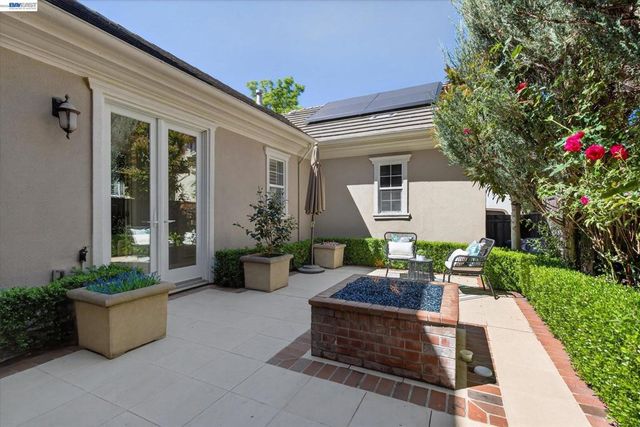 3139 Sweetviolet Dr, San Ramon, CA 94582