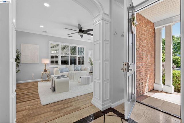 3139 Sweetviolet Dr, San Ramon, CA 94582