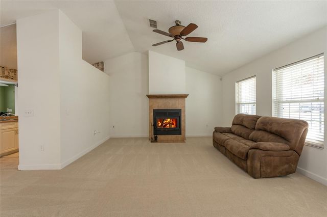 27 PRINCE ANTHONY LANE, Palm Coast, FL 32164