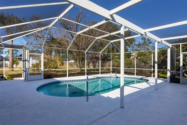 27 PRINCE ANTHONY LANE, Palm Coast, FL 32164