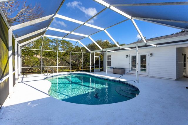 27 PRINCE ANTHONY LANE, Palm Coast, FL 32164