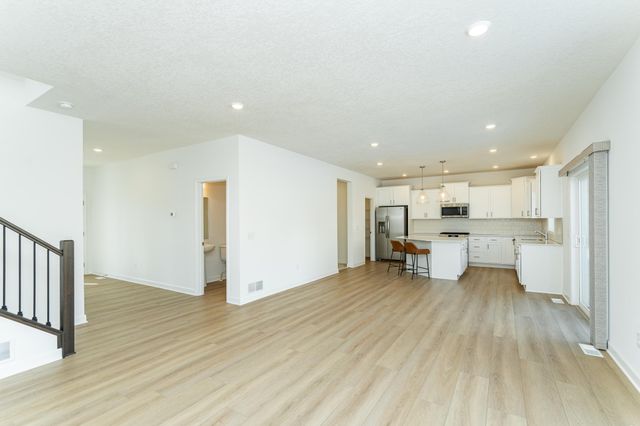 4933 Noble Drive NW, Rochester, MN 55901