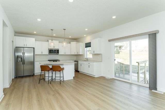 4933 Noble Drive NW, Rochester, MN 55901