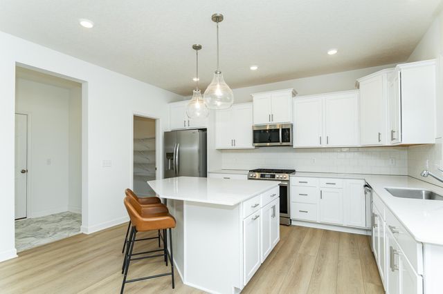 4933 Noble Drive NW, Rochester, MN 55901