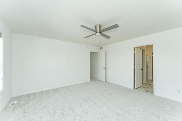 4933 Noble Drive NW, Rochester, MN 55901