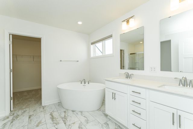 4933 Noble Drive NW, Rochester, MN 55901