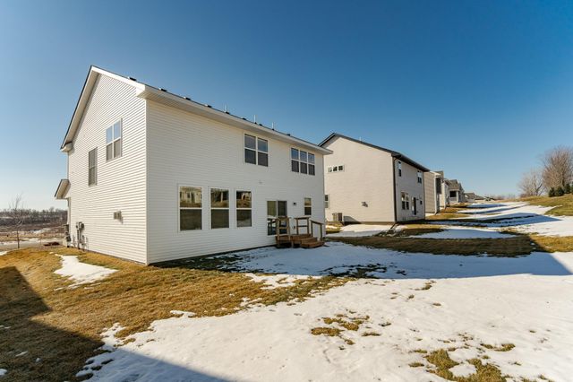 4933 Noble Drive NW, Rochester, MN 55901