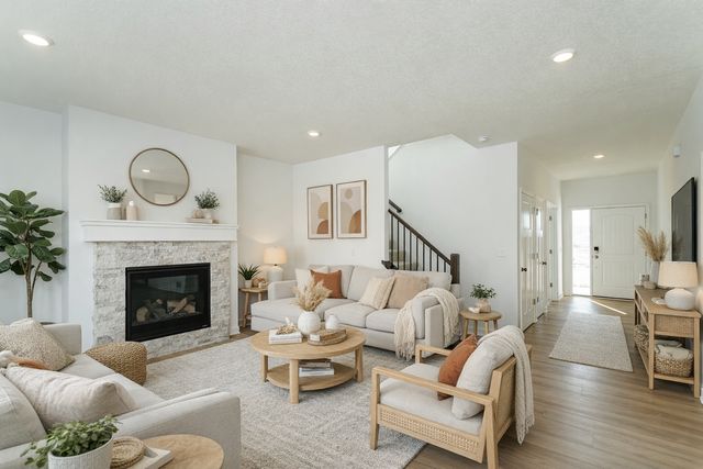 4933 Noble Drive NW, Rochester, MN 55901